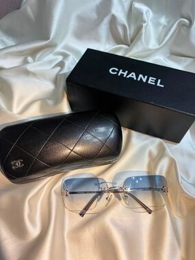 CHANEL Rimless Sunglasses with Light Blue Gradient Lenses